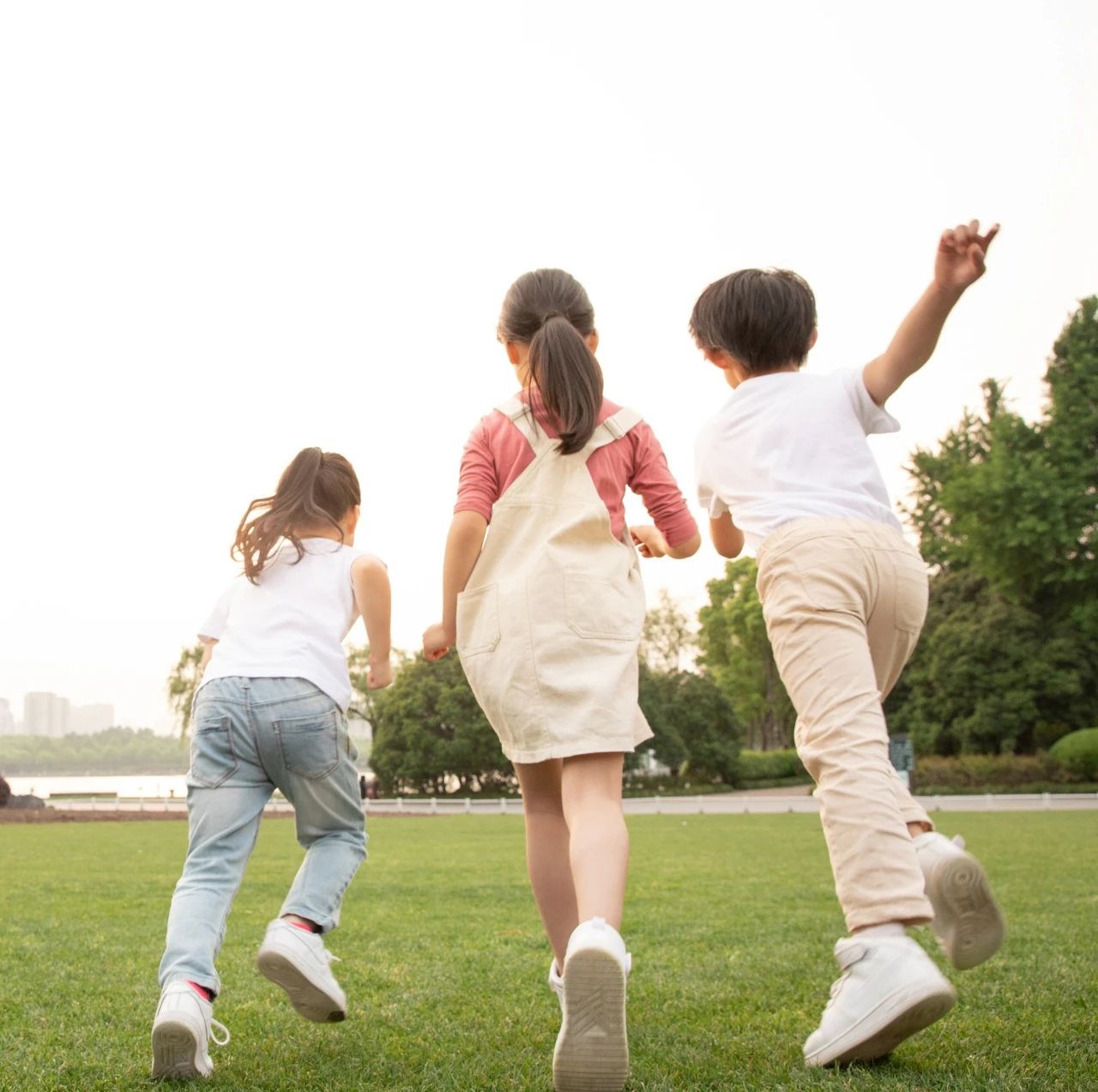 儿童安全座椅品牌推荐：为孩子出行安全保驾护航(图1)