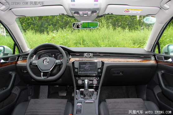 精准定位四款配GPS系统合资中型车推荐(图3)