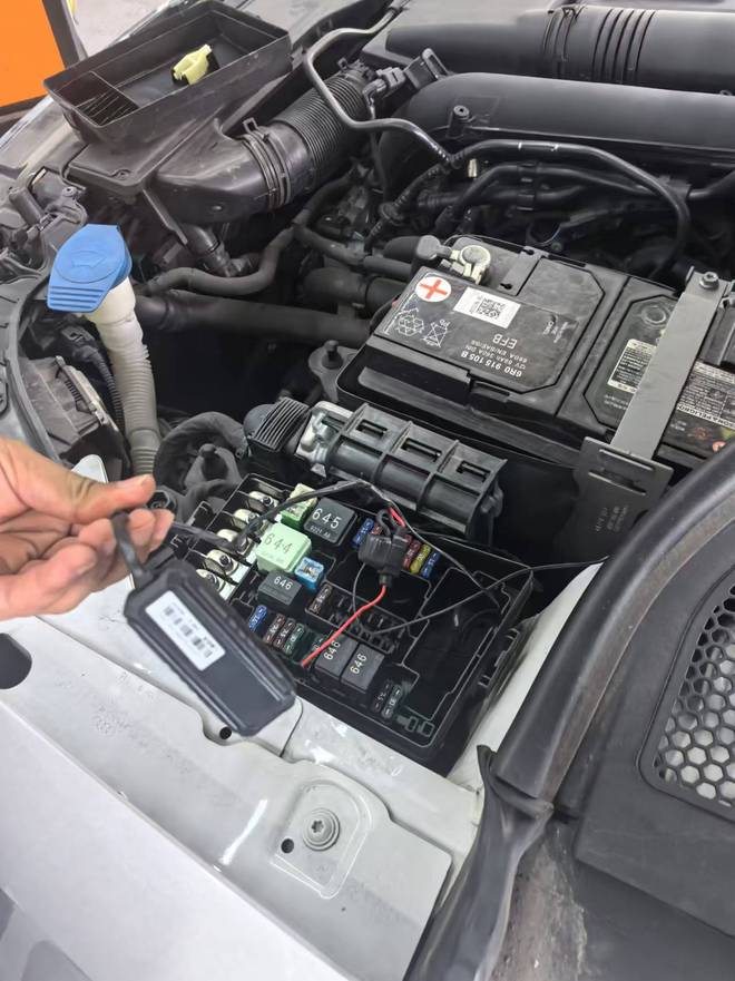 怀疑车被定位？别急着去修理厂！教你3招自查揪出定位器(图4)