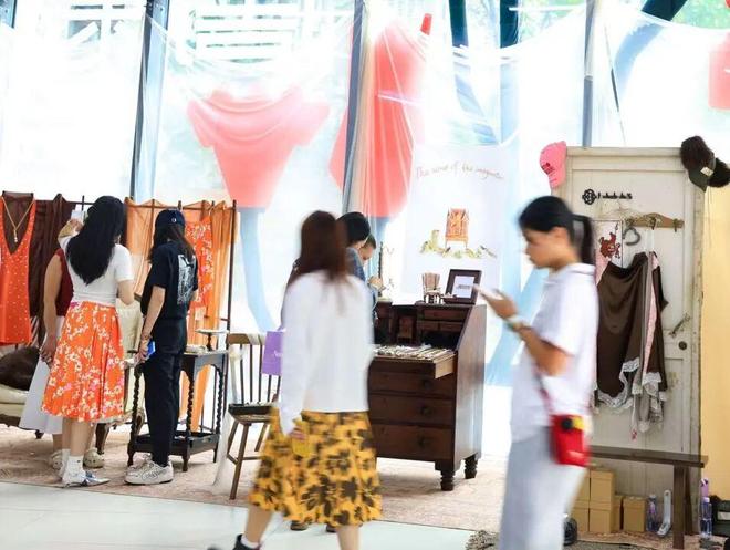 设级而上：上海时装周高光预警(图18)